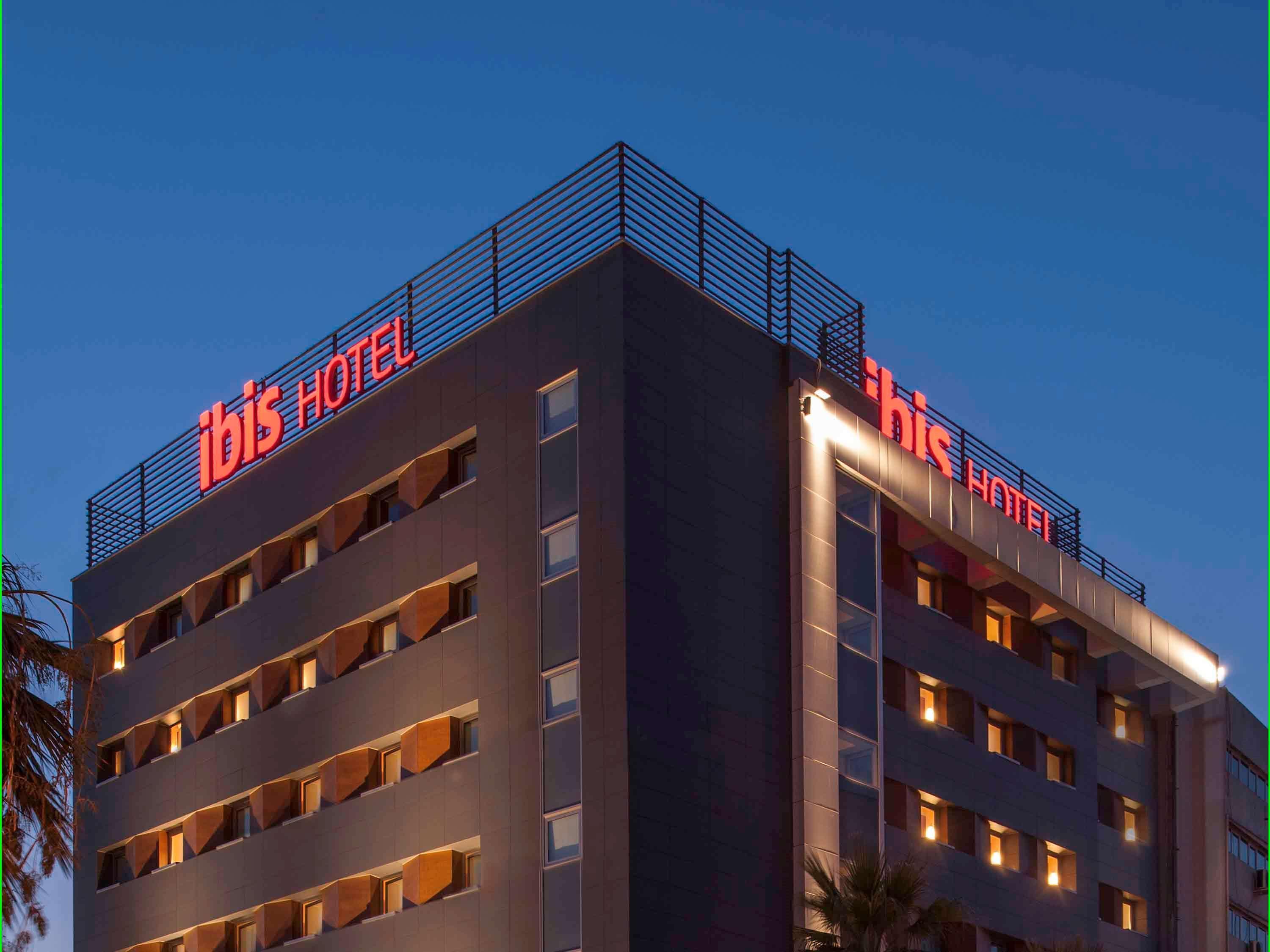 Ibis Alsancak 3*