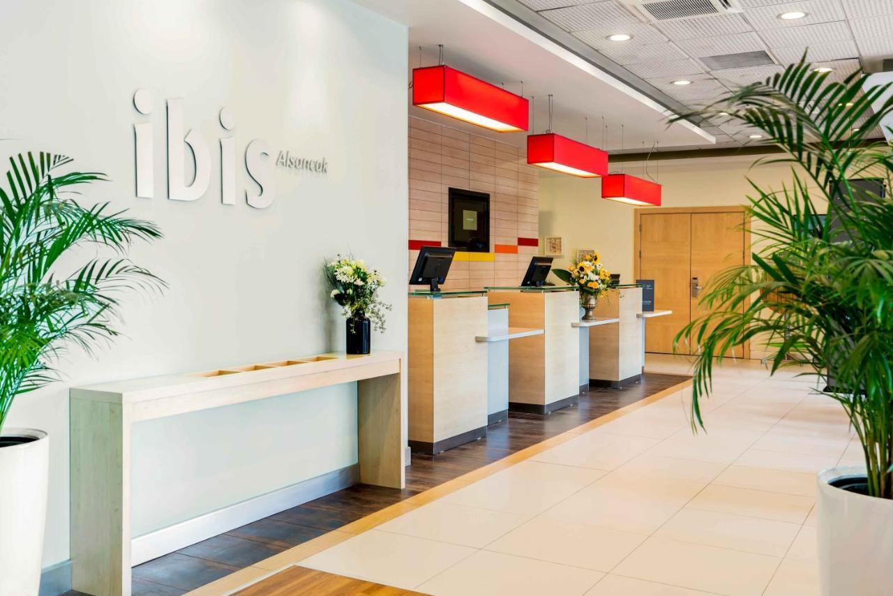 Ibis Alsancak