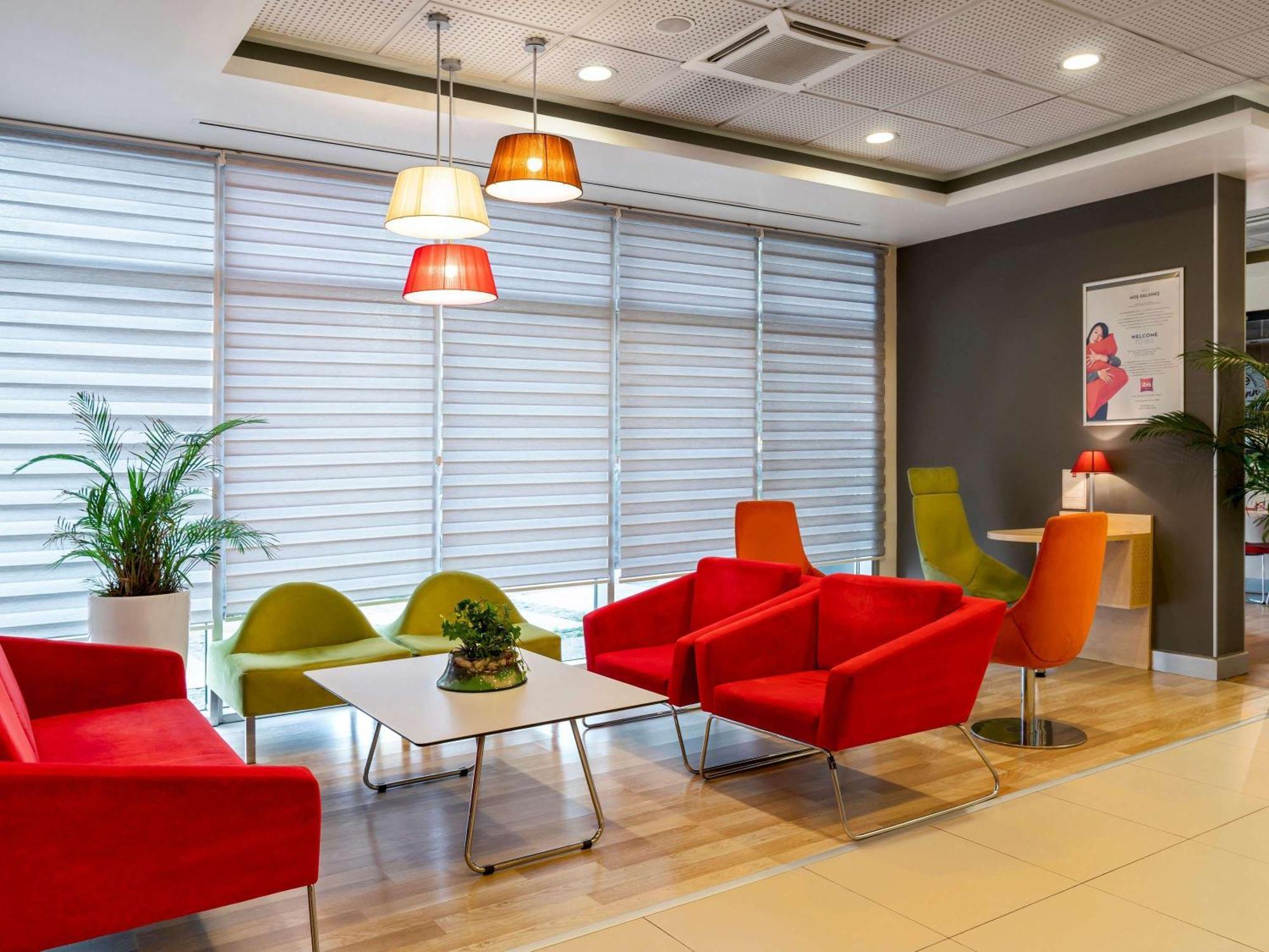 Ibis Alsancak 3*
