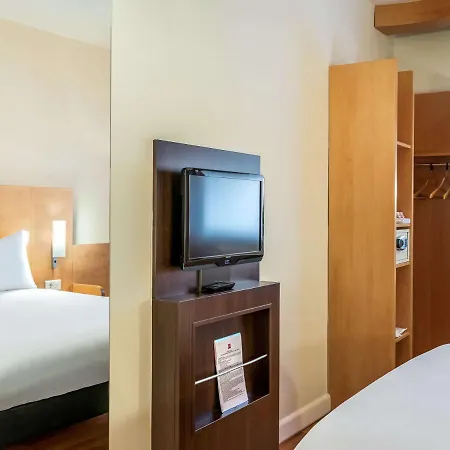 Ibis Izmir Alsancak Hotel Exterior photo