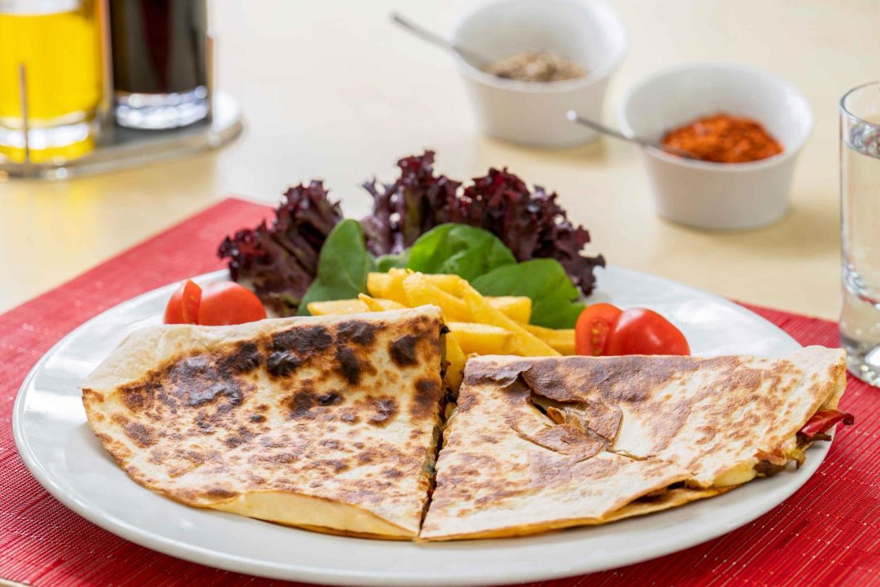 Ibis Alsancak Otel